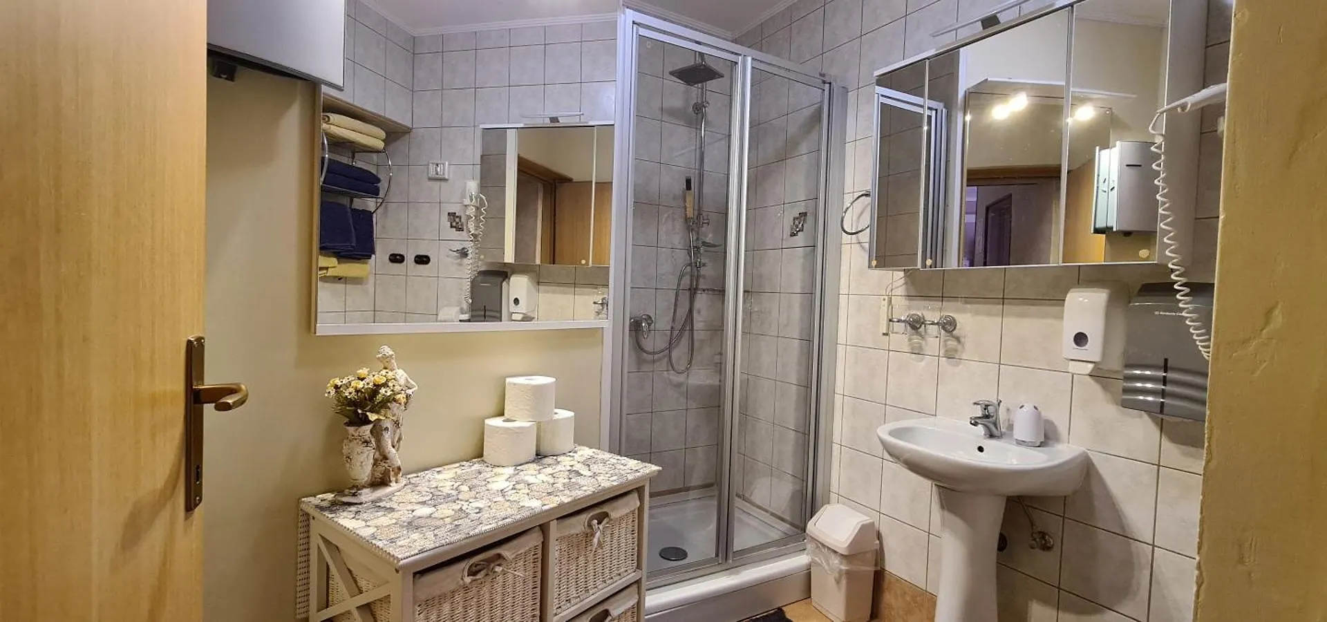Bed & Breakfast Villa Adriana Premantura 3*,  Croatia