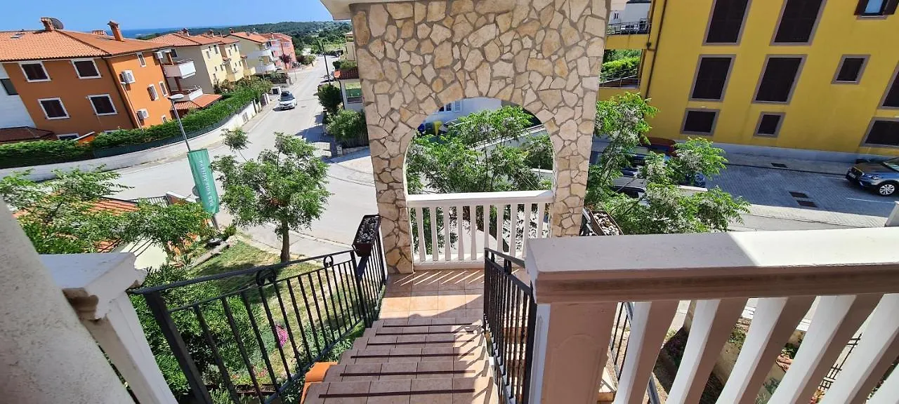 Bed & Breakfast Villa Adriana Premantura Kroatien