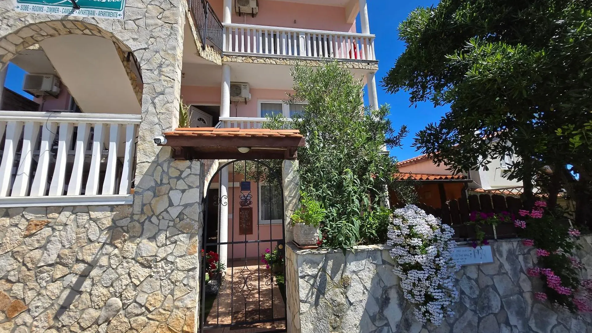 Bed & Breakfast Villa Adriana Premantura